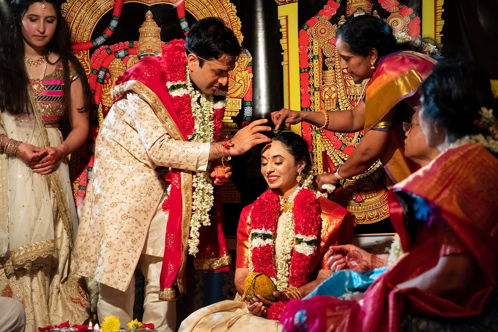 South+Asian+Indian+Wedding+Ceremony+Varmal+Saptapadi+Jaimala+Adam+Michaels+Photography+Pittsburgh+Wedding+Photography-35.jpg