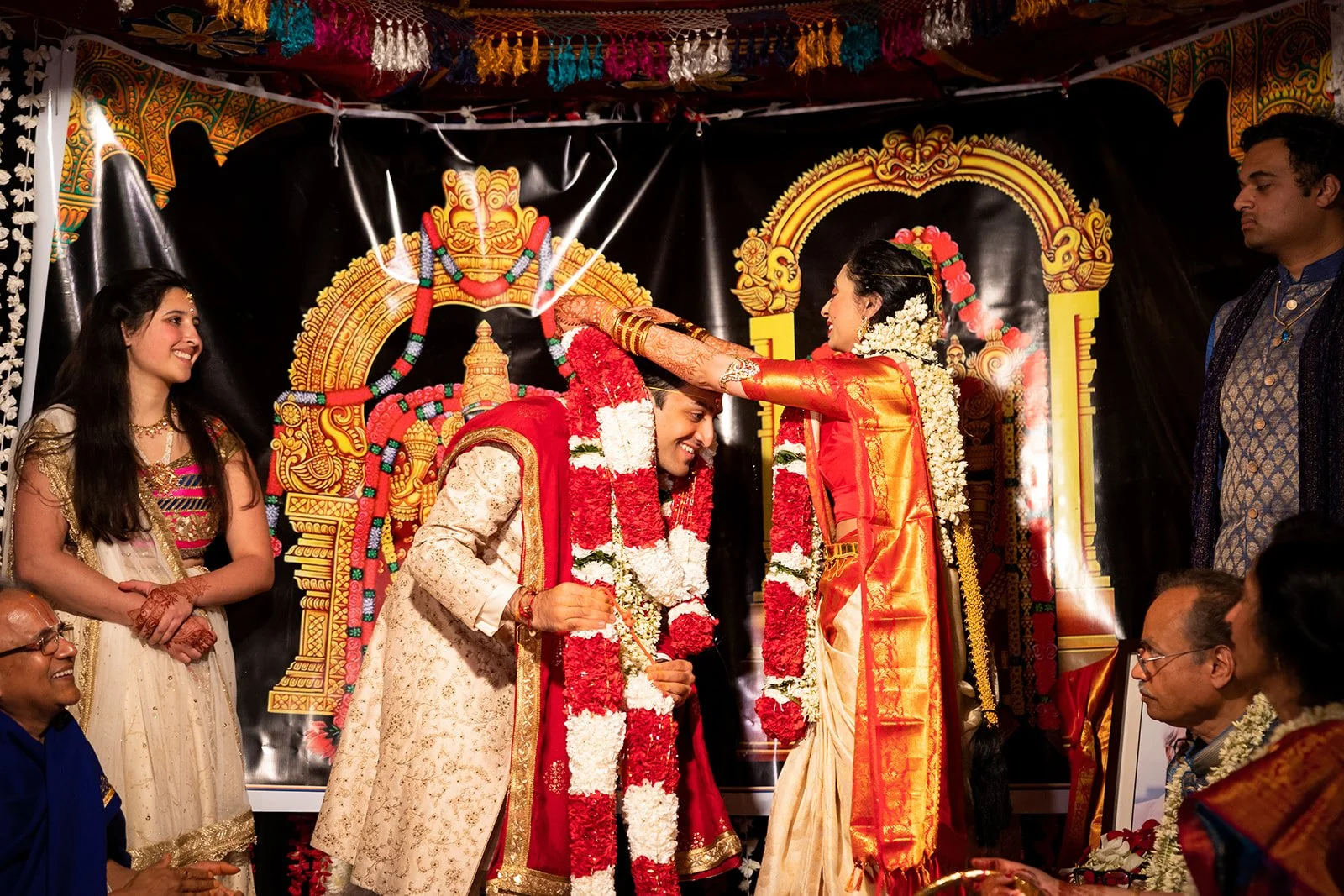 South+Asian+Indian+Wedding+Ceremony+Varmal+Saptapadi+Jaimala+Adam+Michaels+Photography+Pittsburgh+Wedding+Photography-36.jpg