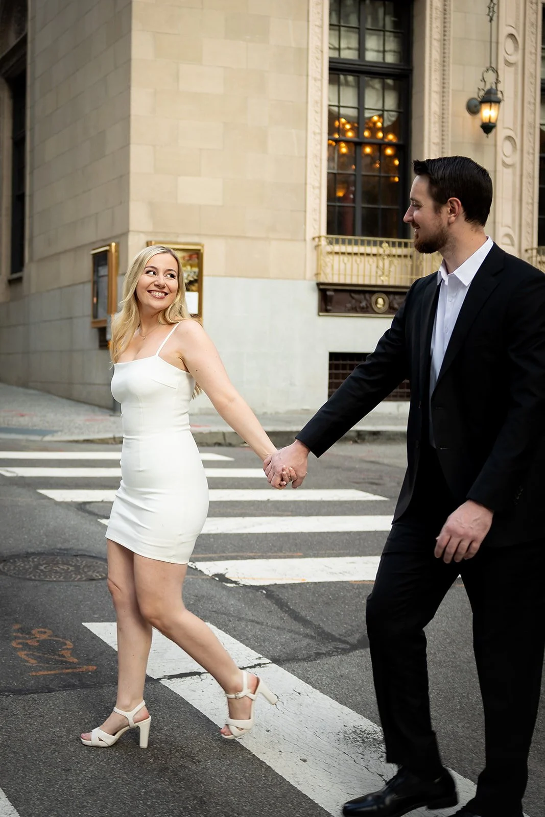 Mellon+Square+Mellon+Green+Pittsburgh+Engagement+Photography+Adam+Michaels+Photography-10.jpg