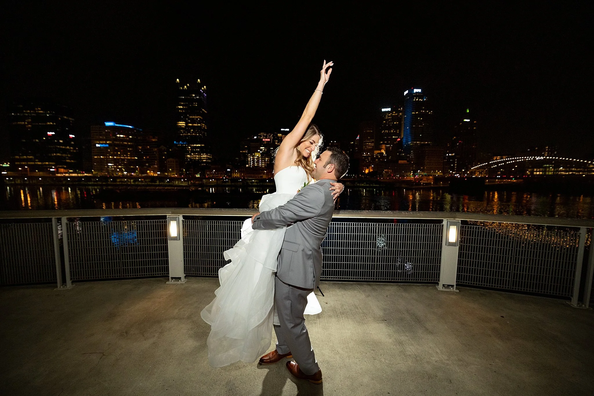 Sheraton+Station+Square+Adam+Michaels+Photography+Pittsburgh+Wedding+Photography_0865.jpg