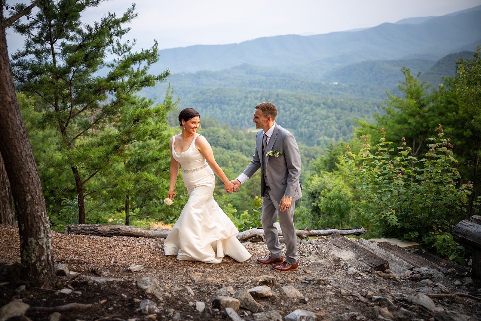 The+Magnolia+Venue+Pigeon+Forge+Tennessee+Wedding+Photography+Adam+Michaels+Photography+Pittsburgh+Wedding+Photography-92.jpg