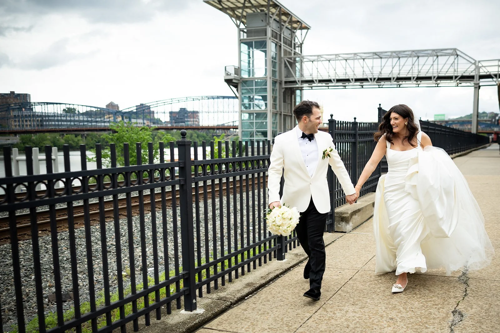Sheraton+Station+Square+Adam+Michaels+Photography+Pittsburgh+Wedding+Photography-44.jpg