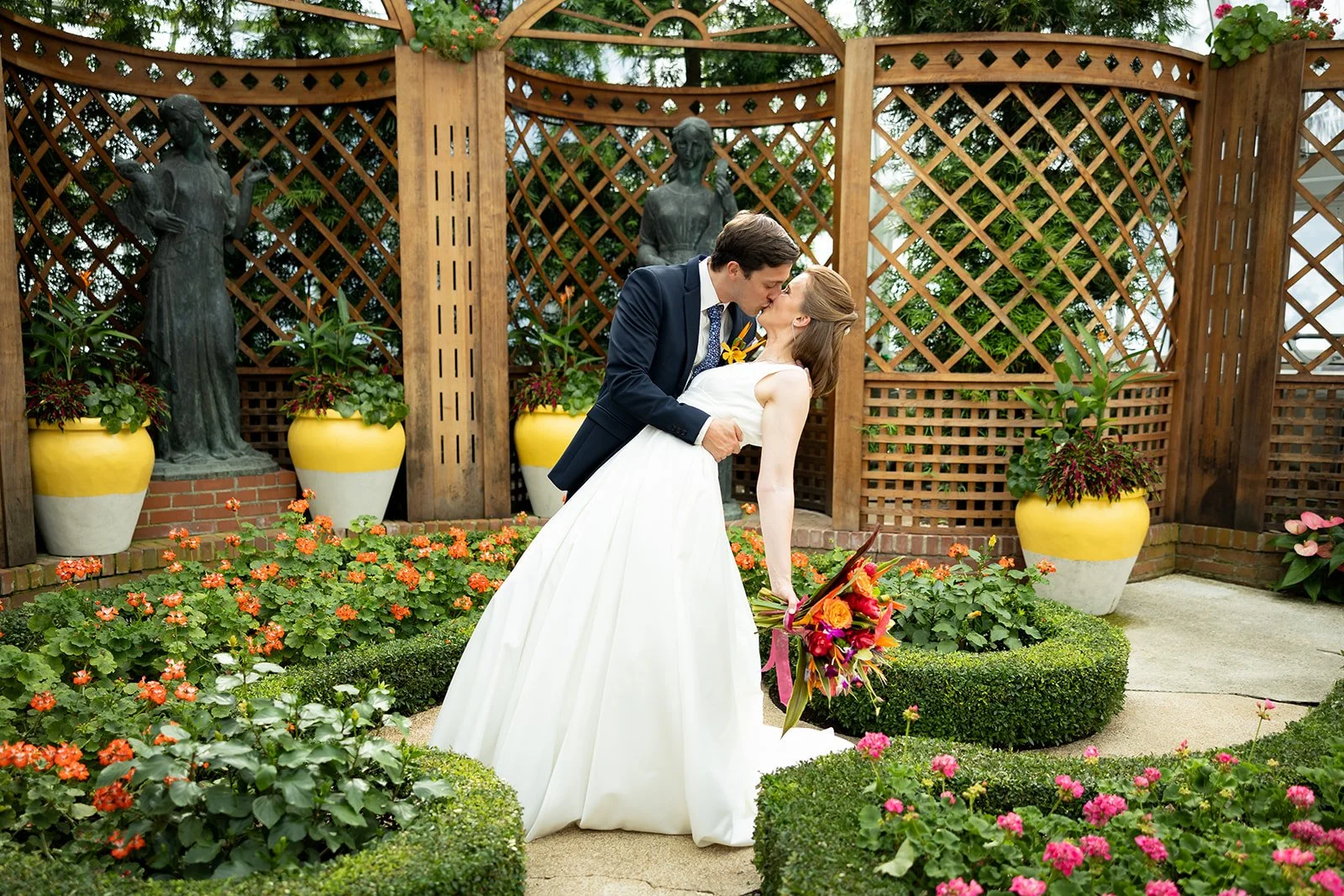 Phipps+Conservatory+Broderie+Room+Pittsburgh+Wedding+Elopement+Photography+Adam+Michaels+Photography-21.jpg