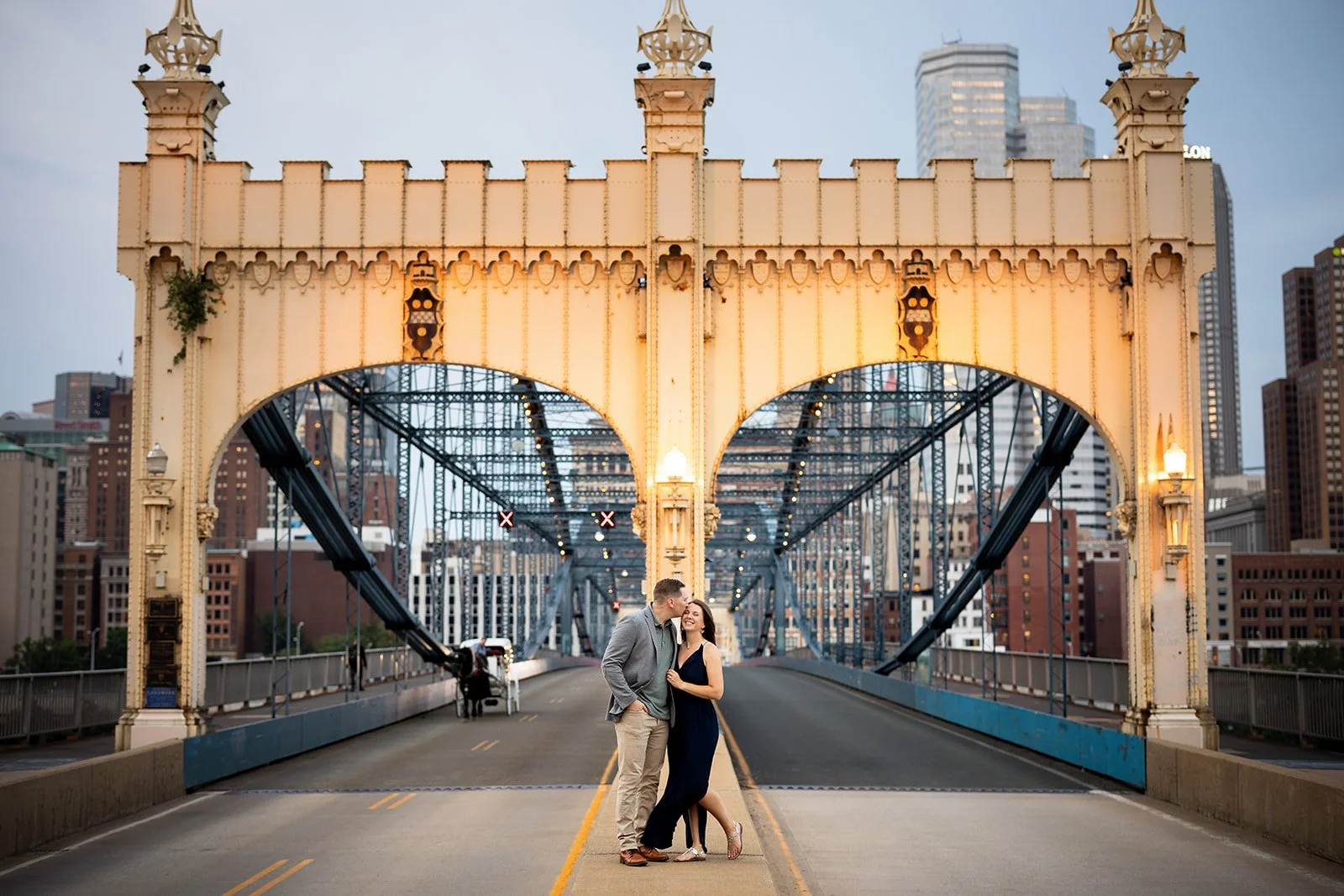 Station+Square+Smithfield+Bridge+Pittsburgh+Engagement+Photography+Adam+Michaels+Photography-17.jpg