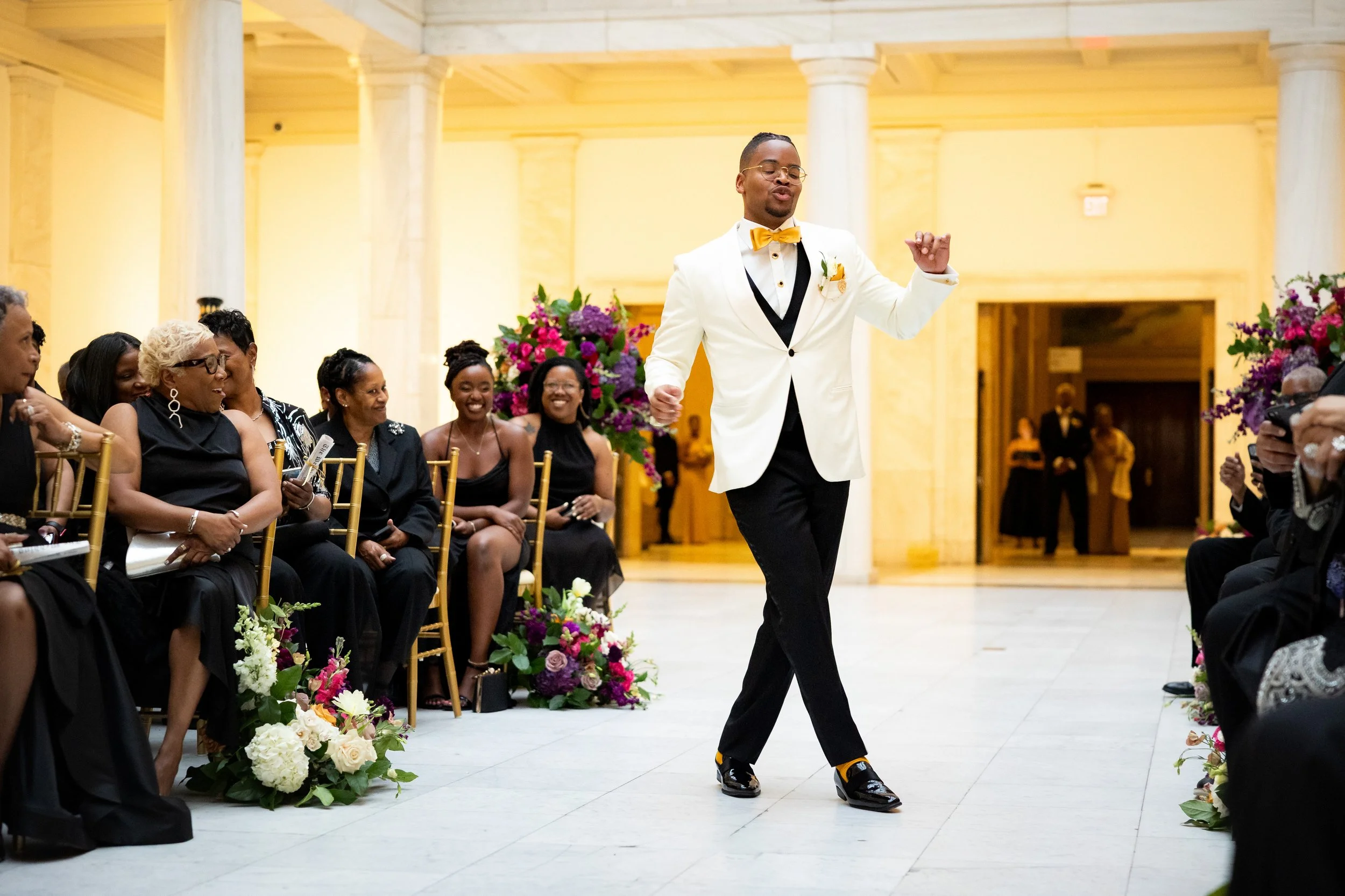 Hall of Sculpture Ceremony Wedding Pictures-49.jpg