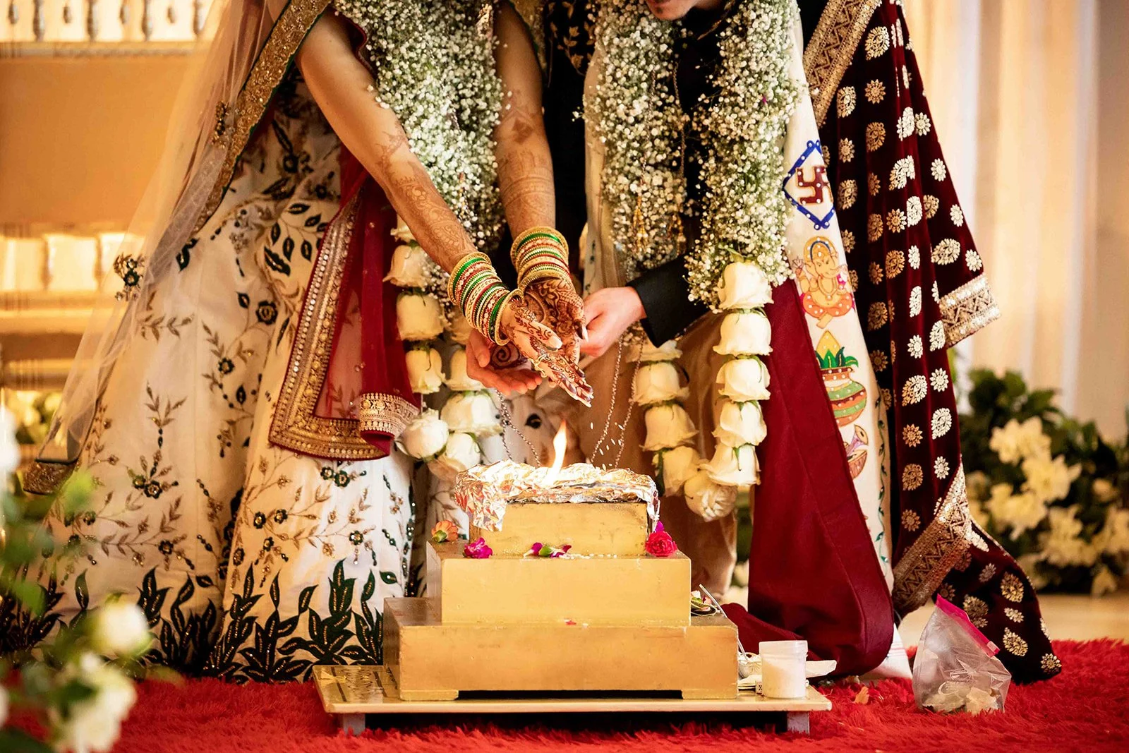 South+Asian+Indian+Wedding+Ceremony+Varmal+Saptapadi+Jaimala+Adam+Michaels+Photography+Pittsburgh+Wedding+Photography-85.jpg