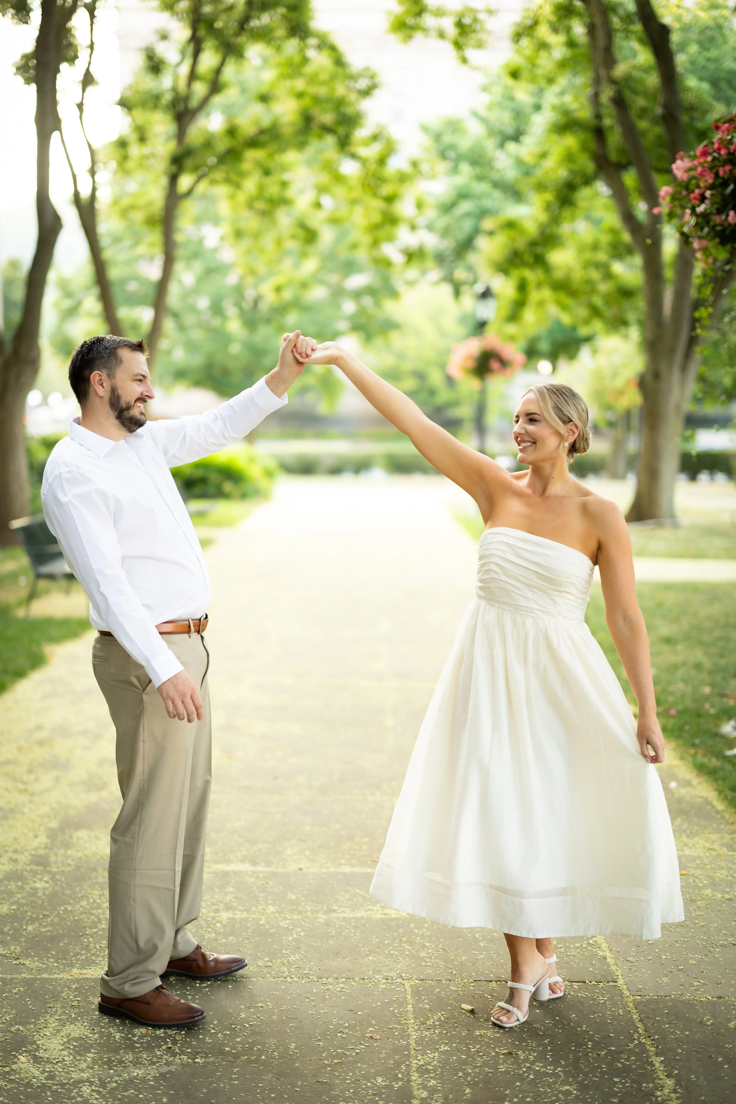 Cathedral of Learning Engagement Pictures-26.jpg