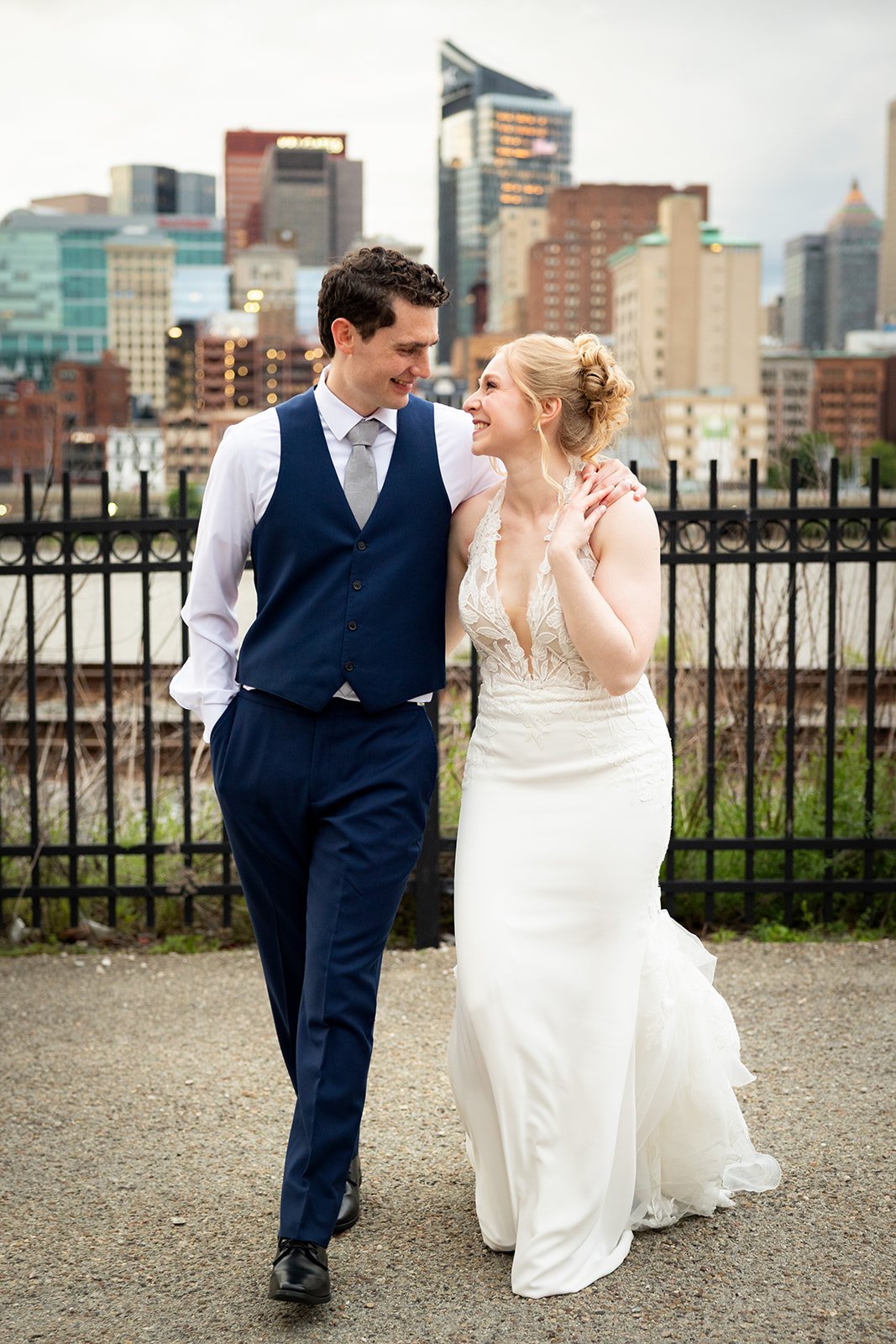 Sheraton+Station+Square+Adam+Michaels+Photography+Pittsburgh+Wedding+Photography-35.jpg