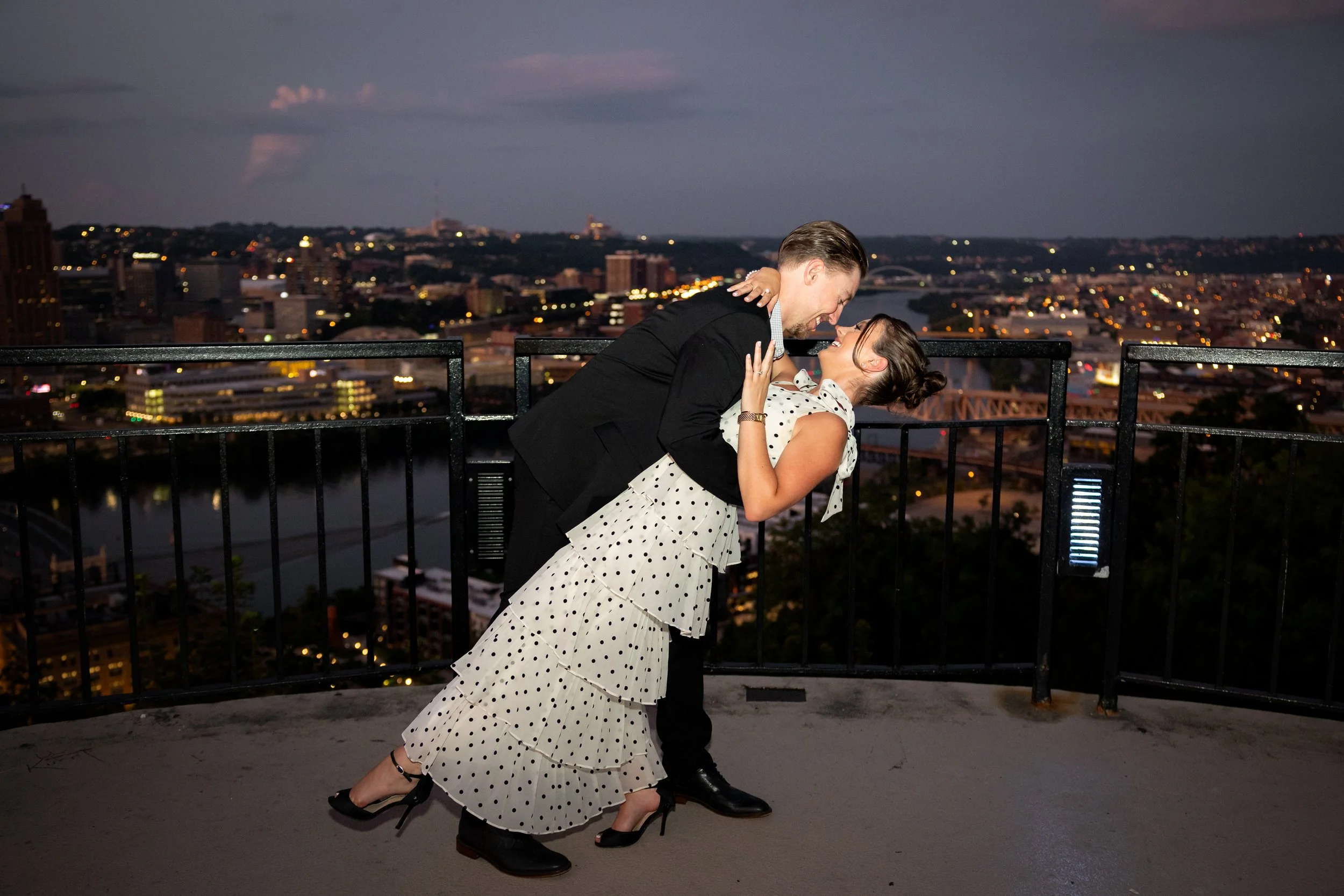 Mt+Washington+Overlook+Pittsburgh+Engagement+Photography+Adam+Michaels+Photography-22.jpg
