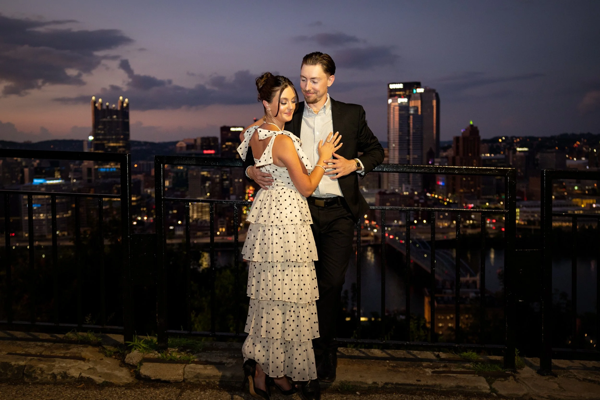 Mt+Washington+Overlook+Pittsburgh+Engagement+Photography+Adam+Michaels+Photography-23.jpg