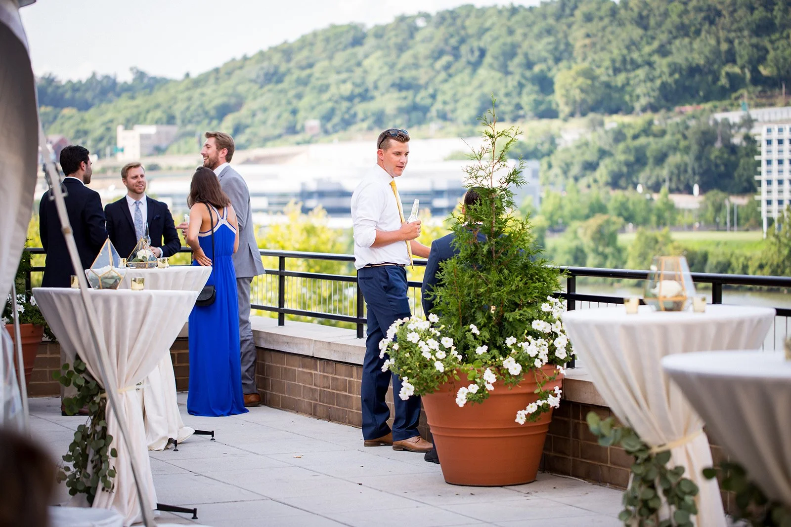 Hyatt+House+Pittsburgh+South+Side+Wedding+Adam+Michaels+Photography+Pittsburgh+Wedding+Photography-22.jpg
