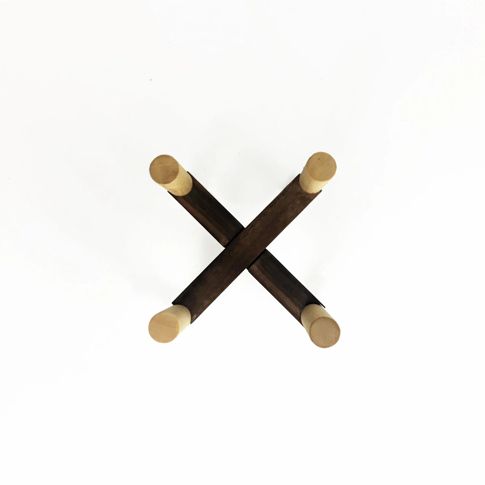 Dovetails&Darts-PlantStand-Small-TopDown.jpg