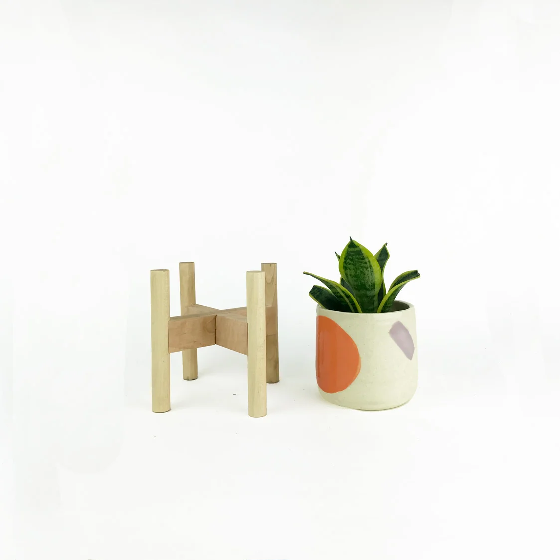DD-MiniPlantStand-AllMaple-02.jpg