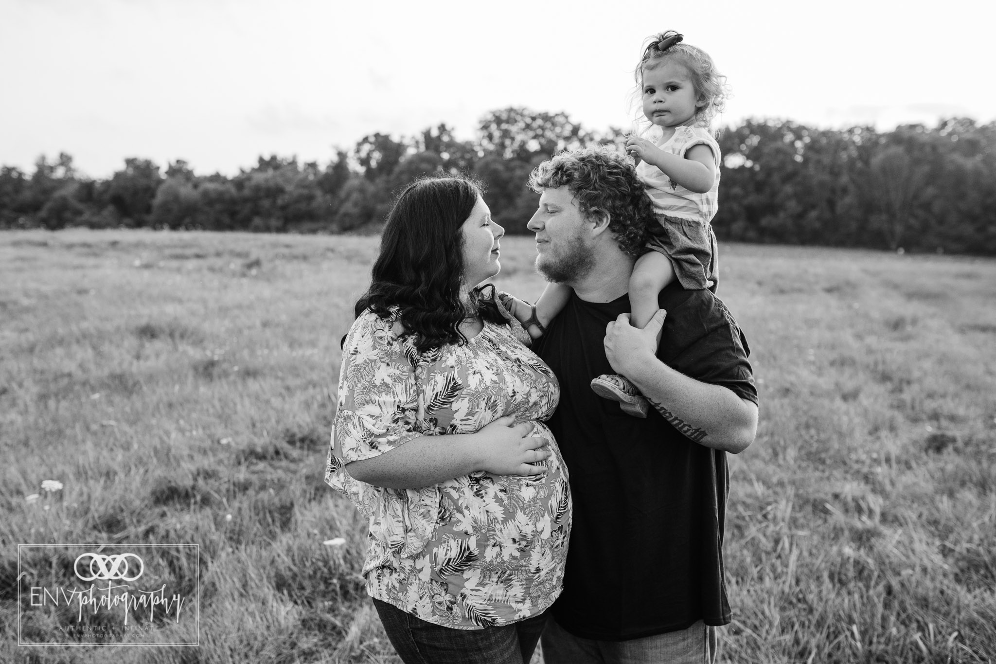 Mount Vernon Columbus Ohio Family Maternity Photographer (9).jpg