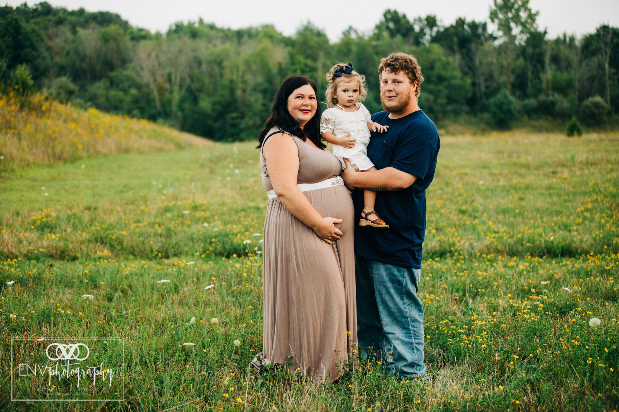 Mount Vernon Columbus Ohio Family Maternity Photographer (21).jpg