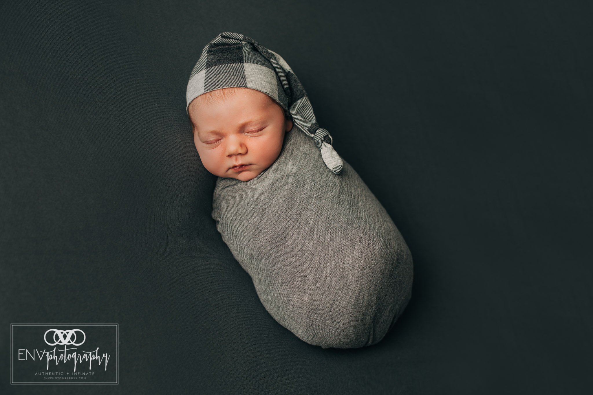 Mount Vernon Columbus Ohio newborn Photographer (5).jpg