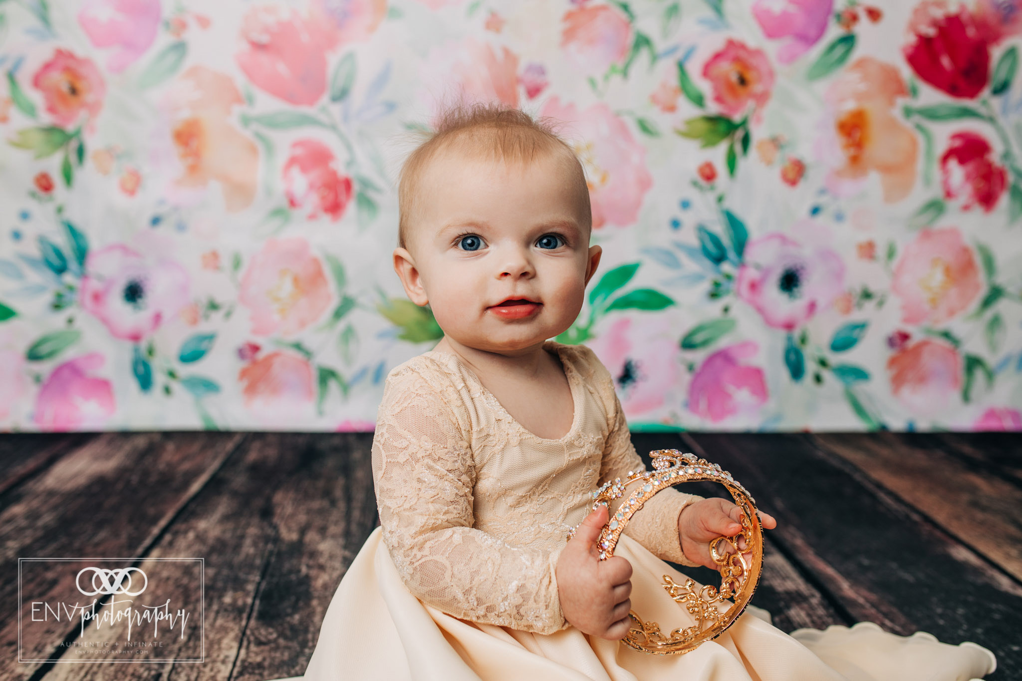 Mount Vernon Columbus Ohio Family Photographer First Birthday (5).jpg