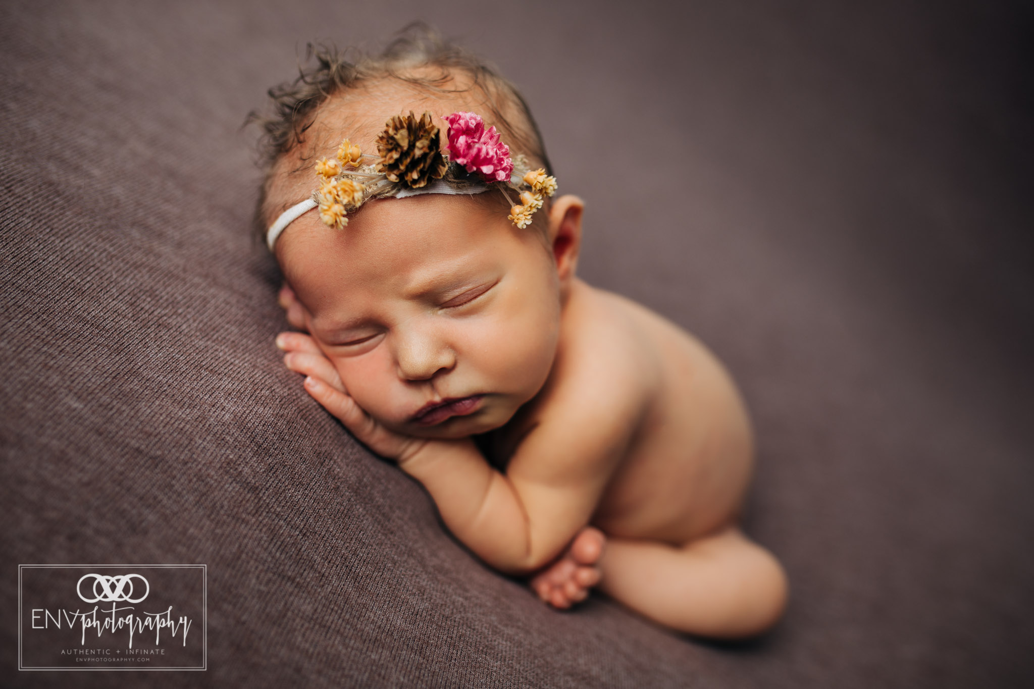 Mount Vernon Columbus Ohio newborn photographer photography in studio (6).jpg