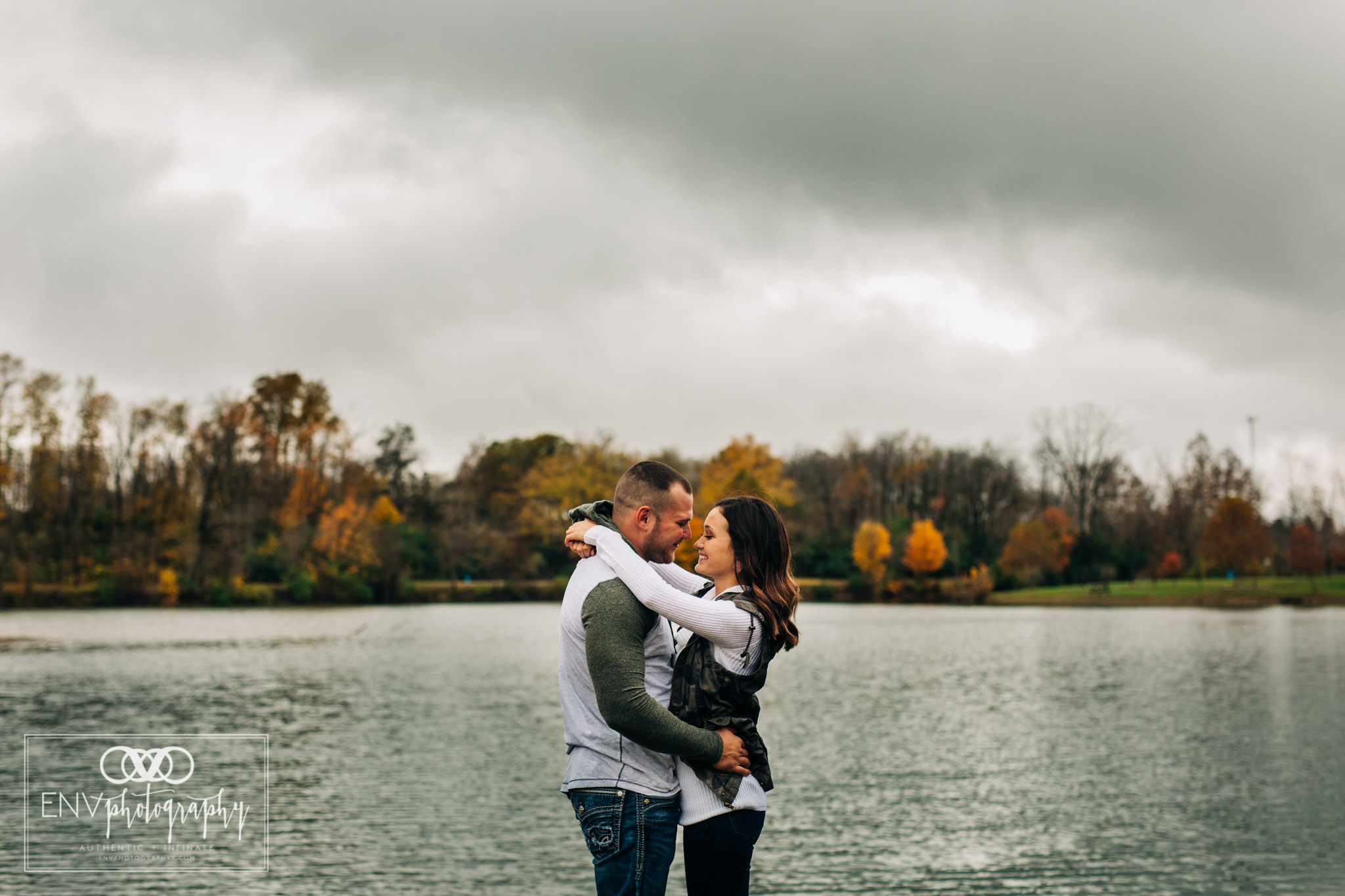 Mount Vernon Columbus Ohio Fall Couple Photography (8).jpg