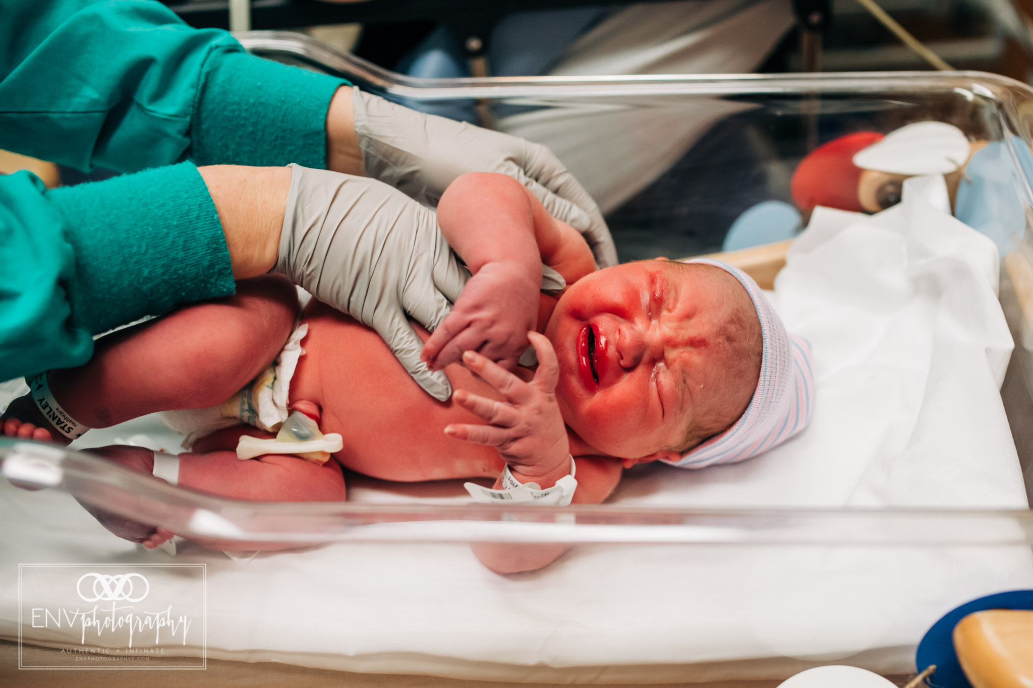 Columbus Ohio Birth Photography OSU Wexner Medical Center (30).jpg