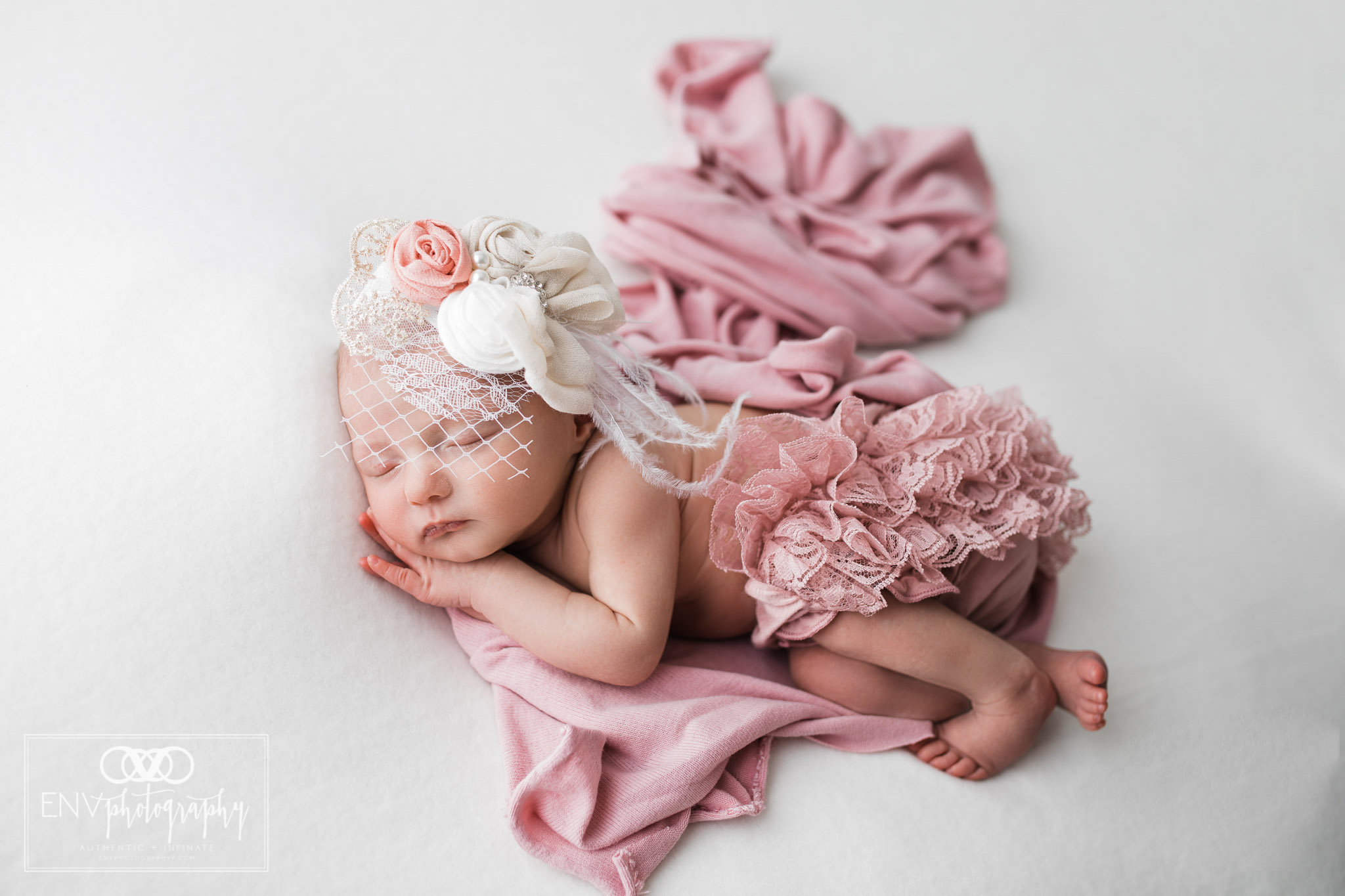 columbus ohio mount vernon ohio newborn family photographer annie (8).jpg