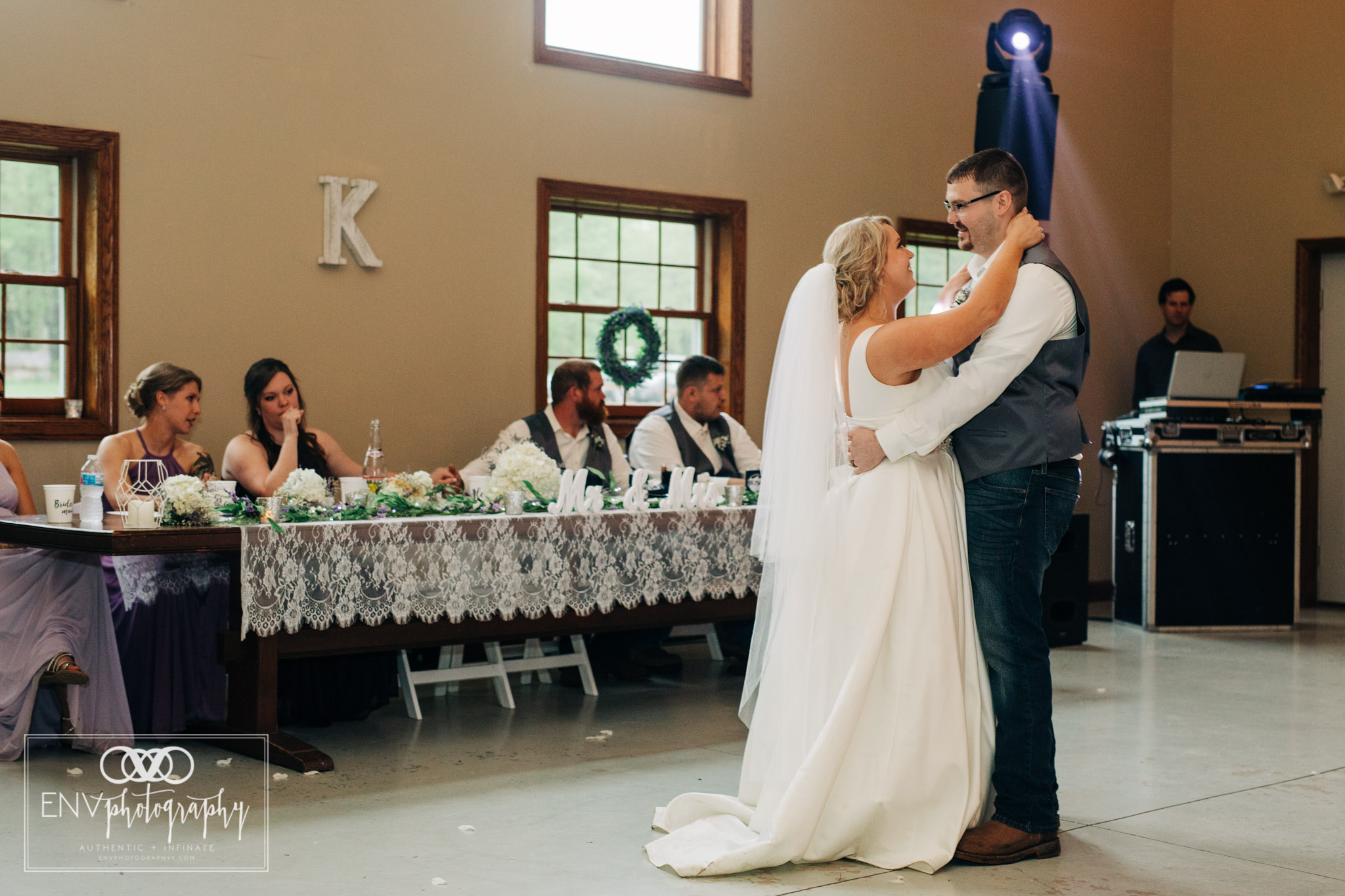 black run farms ohio wedding photographer (31).jpg