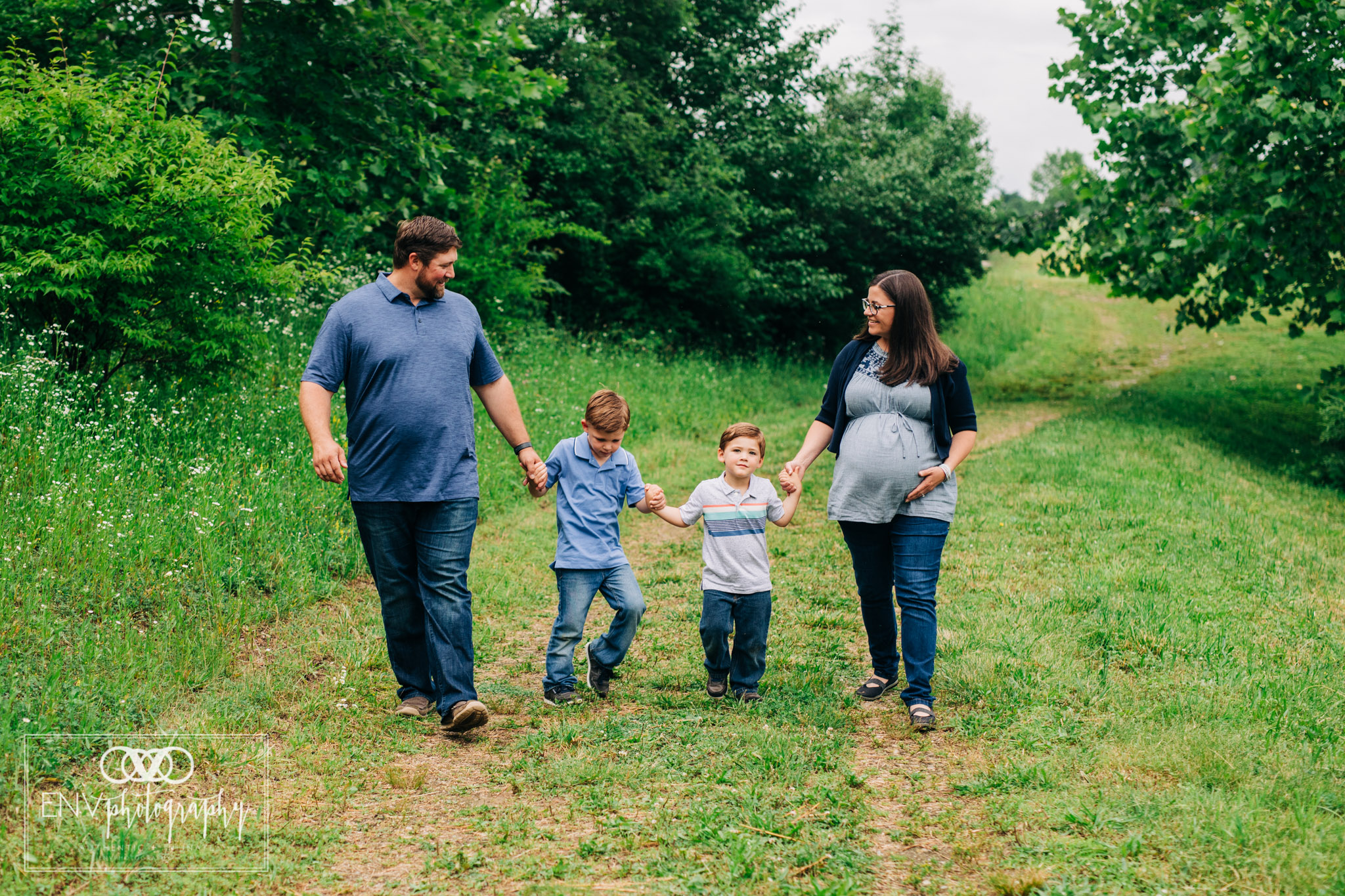 Mount Vernon Columbus Newark Ohio family maternity photographer (3).jpg