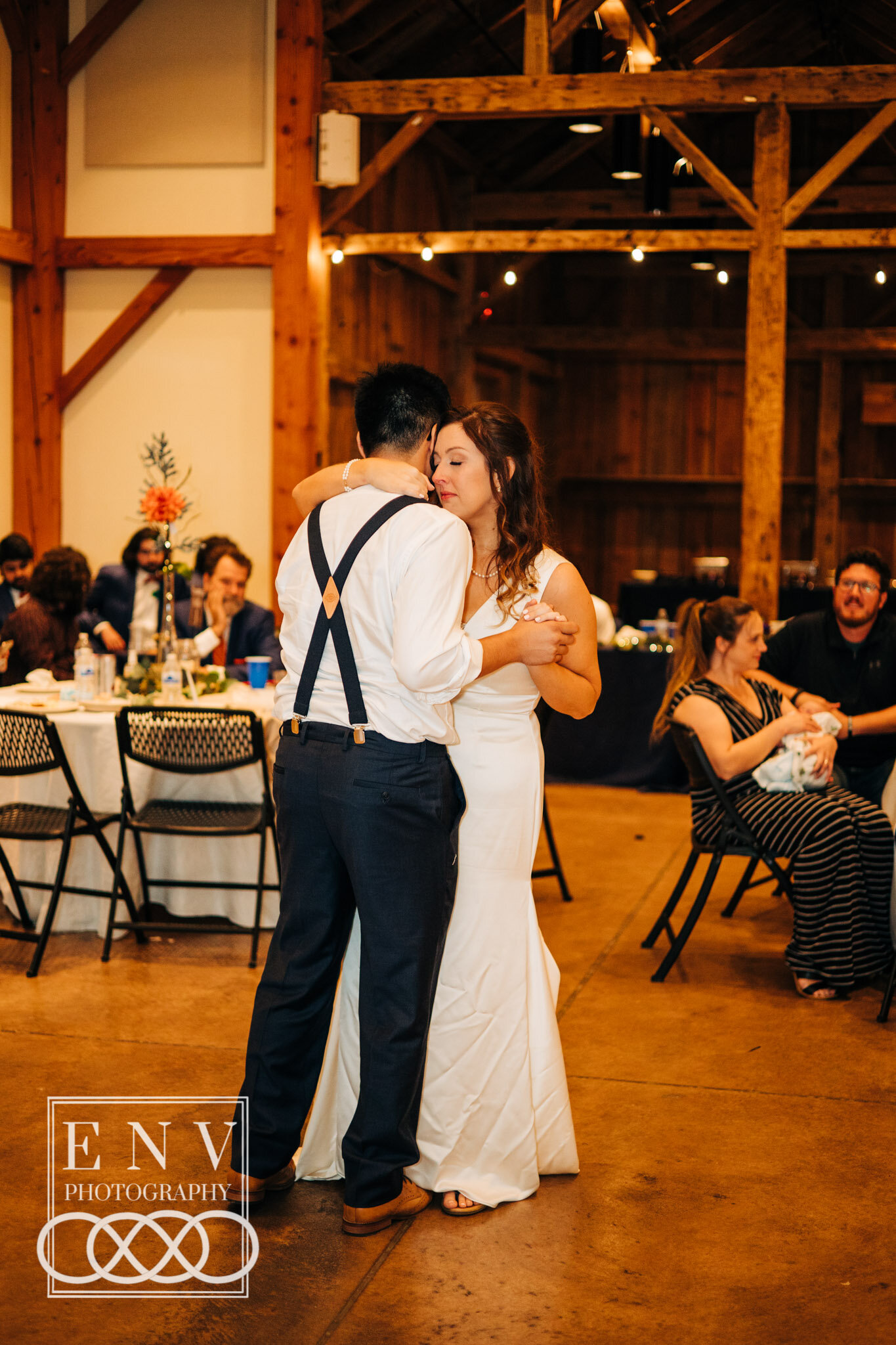 Amelita Mirolo Barn Upper Arlington Columbus Ohio Wedding Photography - ENV Photography (47).jpg