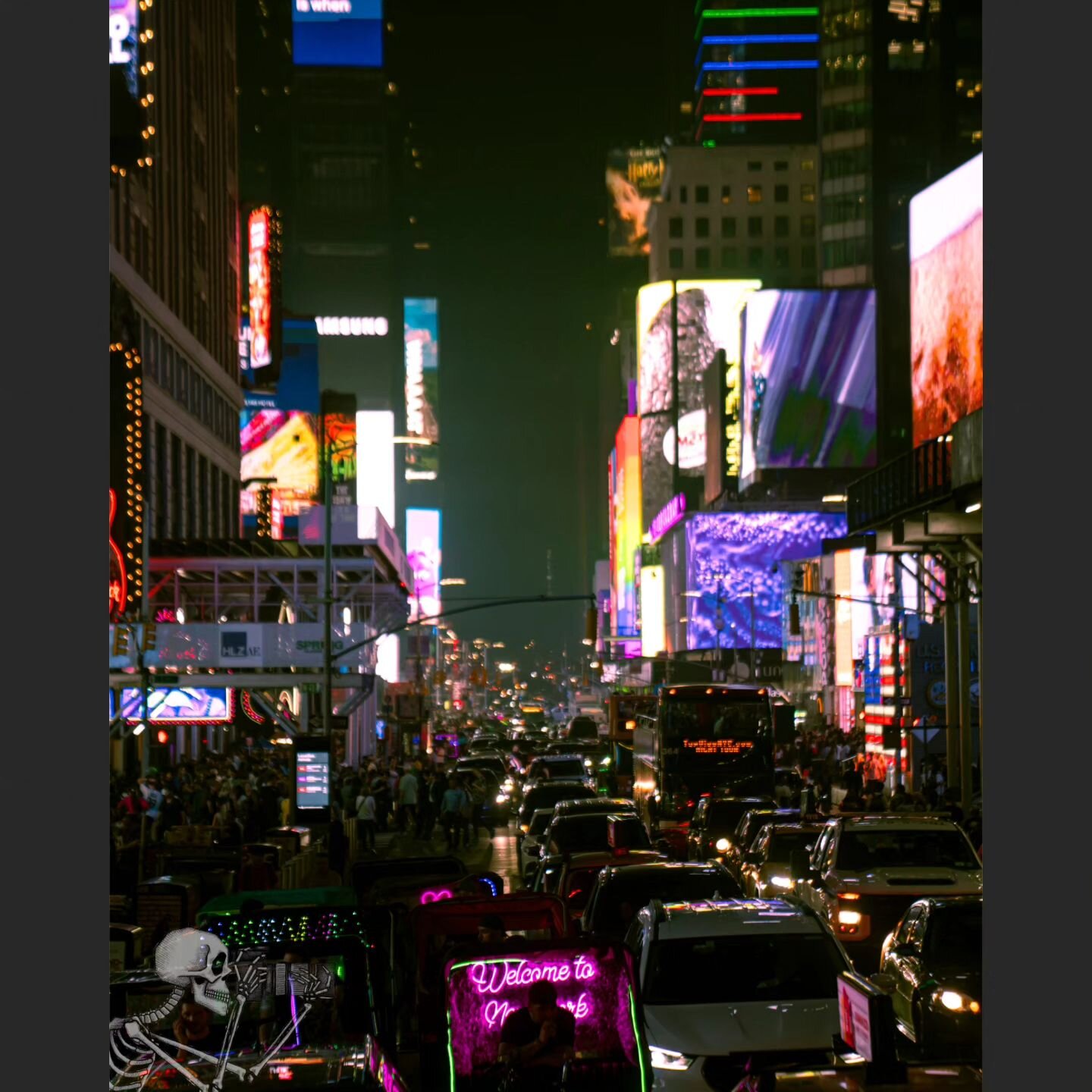 My city.

#timessquare #nycphotographer 

📷: Sony a7rv