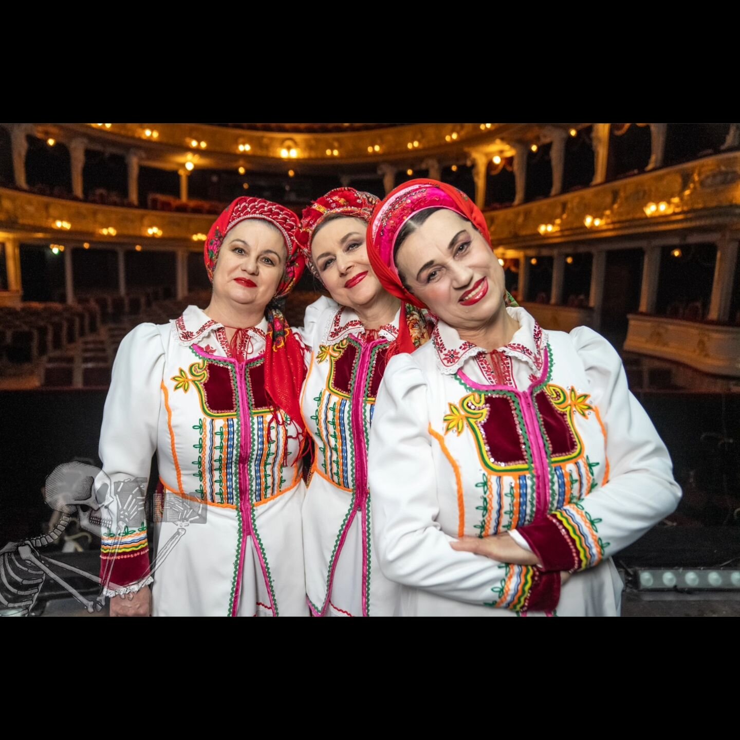 Day 3 of photos from western Ukraine.  Today I'm highlighting that arts, music, and nightlife are alive and well in Lviv City.  Remember, when you stop giving yourself reasons to smile, you WILL stop smiling.

Photo #1 : The Lviv Opera House has incr