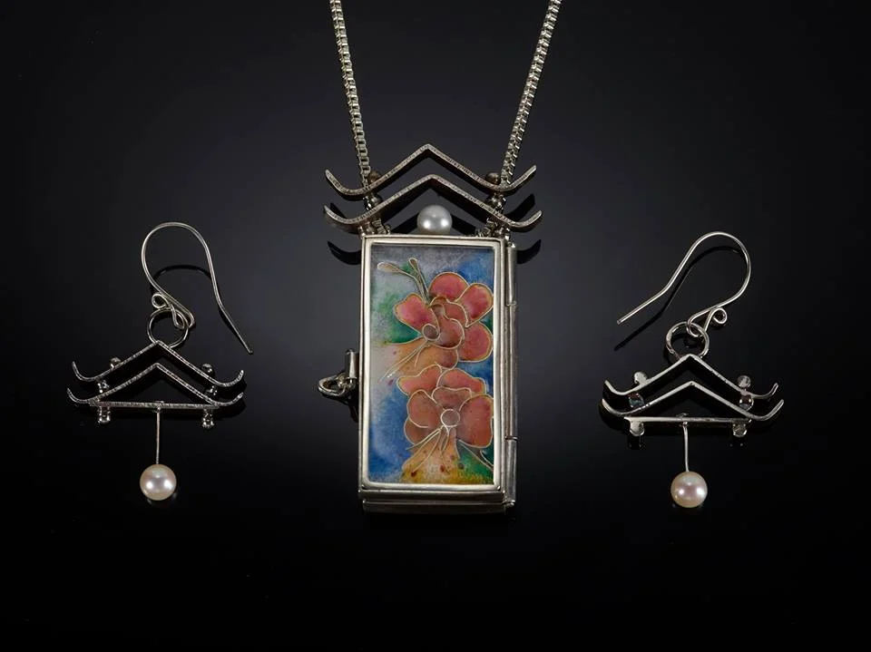 pagoda_silver_jewelry_set.jpg