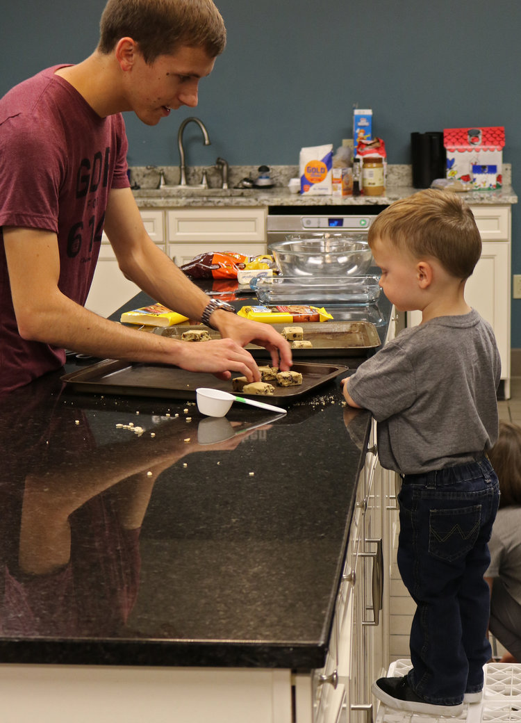 Ronald McDonald House | Volunteering With Kids | November 2016
