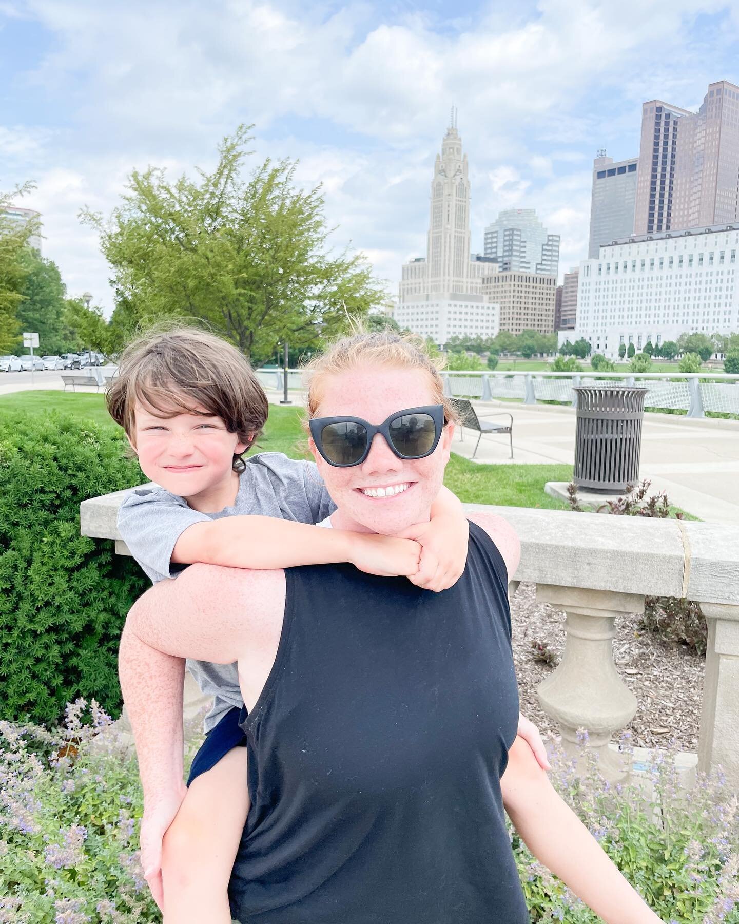 It feels good to be exploring Columbus again 🗺 This weekend we walked around downtown, enjoyed lunch @milestone229_ , hit up @swichsocial for dessert, and played at @cosiscience 😅

We then enjoyed a lazy day at home because we haven&rsquo;t  been t