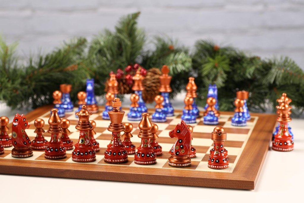 sydney-gruber-painted-champions-chess-set-1-red-and-blue-28610894200919_1024x1024.jpg