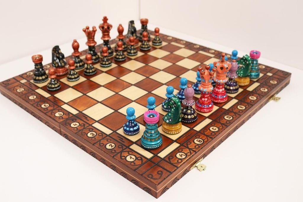 sydney-gruber-painted-21-ambassador-chess-set-10-the-finessing-wild-card-28610873426007_1024x1024.jpg
