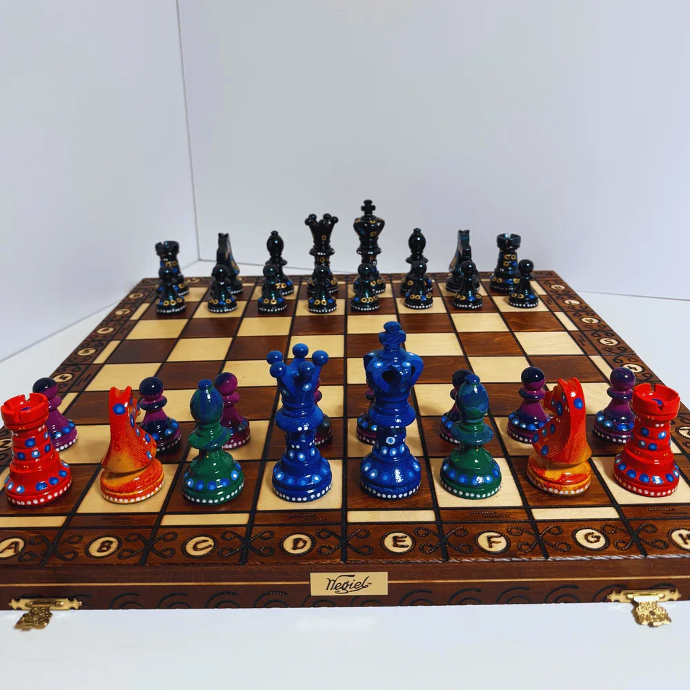 the-persuasive-sydney-gruber-painted-21-ambassador-chess-set-19-1210316489.webp