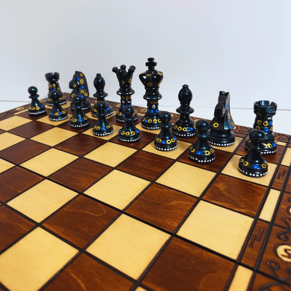 the-persuasive-sydney-gruber-painted-21-ambassador-chess-set-19-1210316486.webp