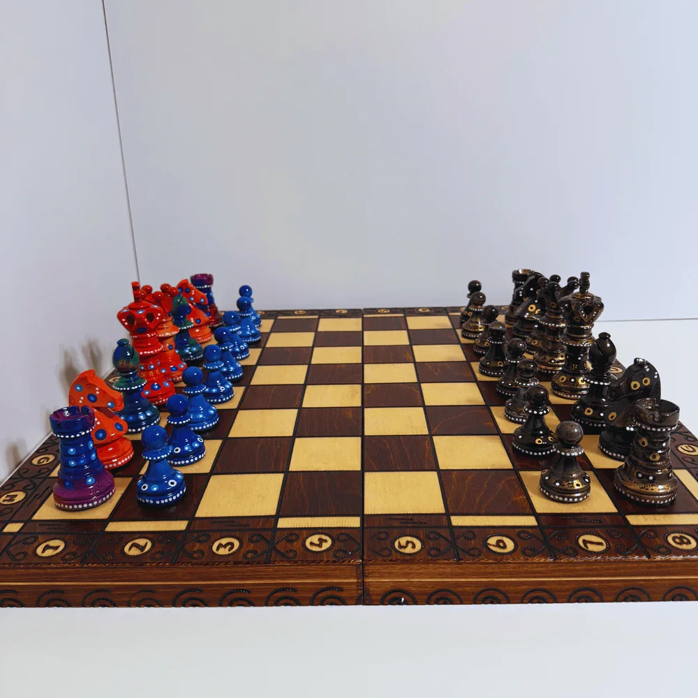 the-optimist-sydney-gruber-painted-21-ambassador-chess-set-18-1210316493.webp