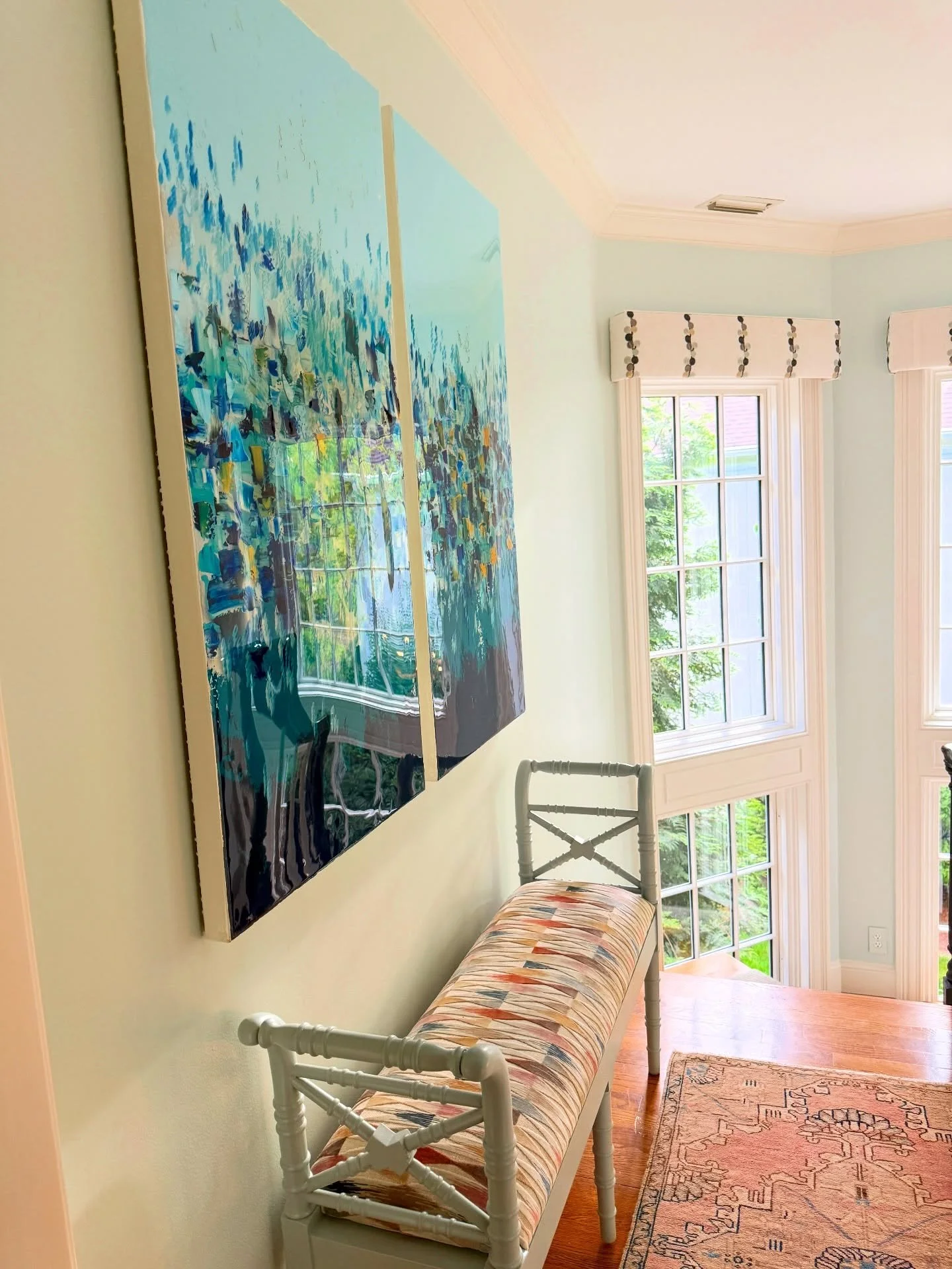 If you&rsquo;ve worked with me, you know I love a stairway installation. There&rsquo;s something about the 𝘪𝘮𝘱𝘢𝘤𝘵 and the imagery of holding the space at the top of the stairs or along your climb that really connects with me. ⁣
⁣⁣
⁣Karen and Ri
