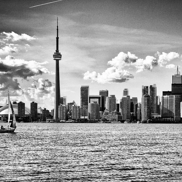 toronto-skyline-11-frank-iusi.jpg