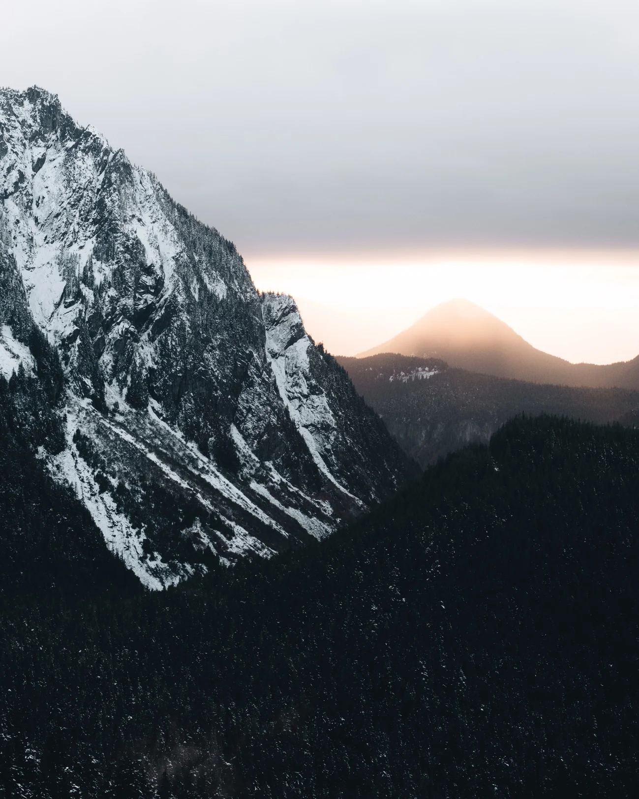 rainierOutlookSunset.jpg