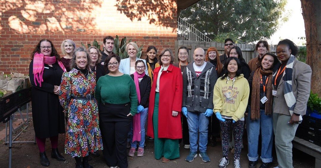 We were delighted to have the new Minister for Social Services @tanyaplibersek  and Assistant Minister @gedkearney visit us. Along with meeting our volunteers and students, we spoke about what's happening in our community, the increase in people aski