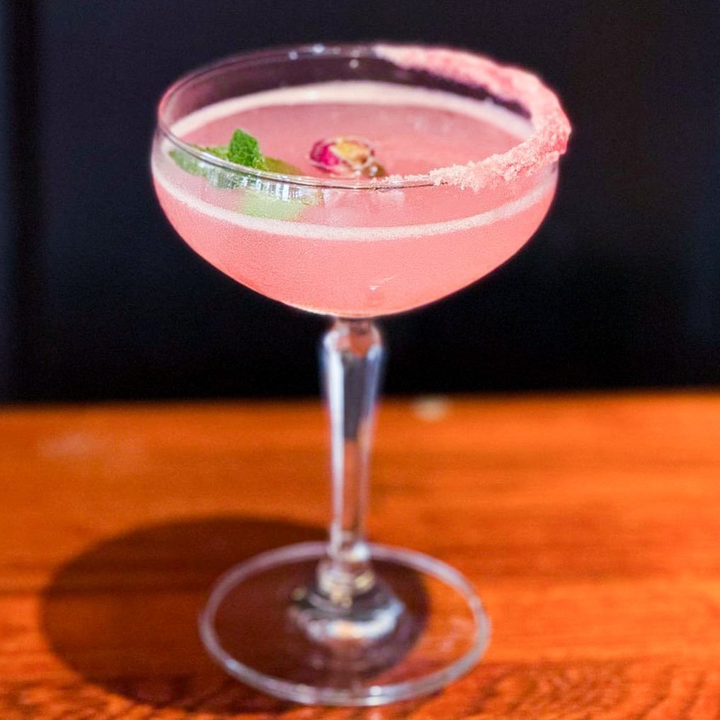Raise your glass to the power of women! 🥂 Don't forget to try our International Women's Month cocktail, EmpowHER Glow. Here's to strength, resilience, and brilliance of women everywhere!💪🏼
.
.
.
#cafemelba #mediapolis #goodmanartscentre #women #IW