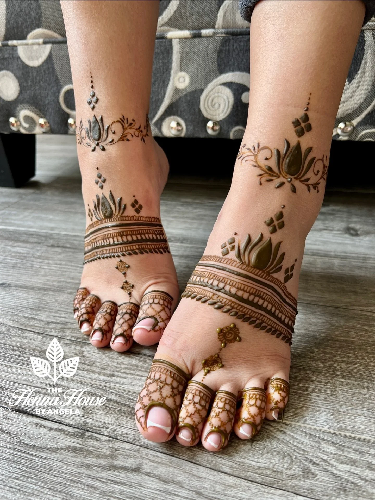 Ramneet&rsquo;s beautiful &amp; simple bridal feet henna 🪷
