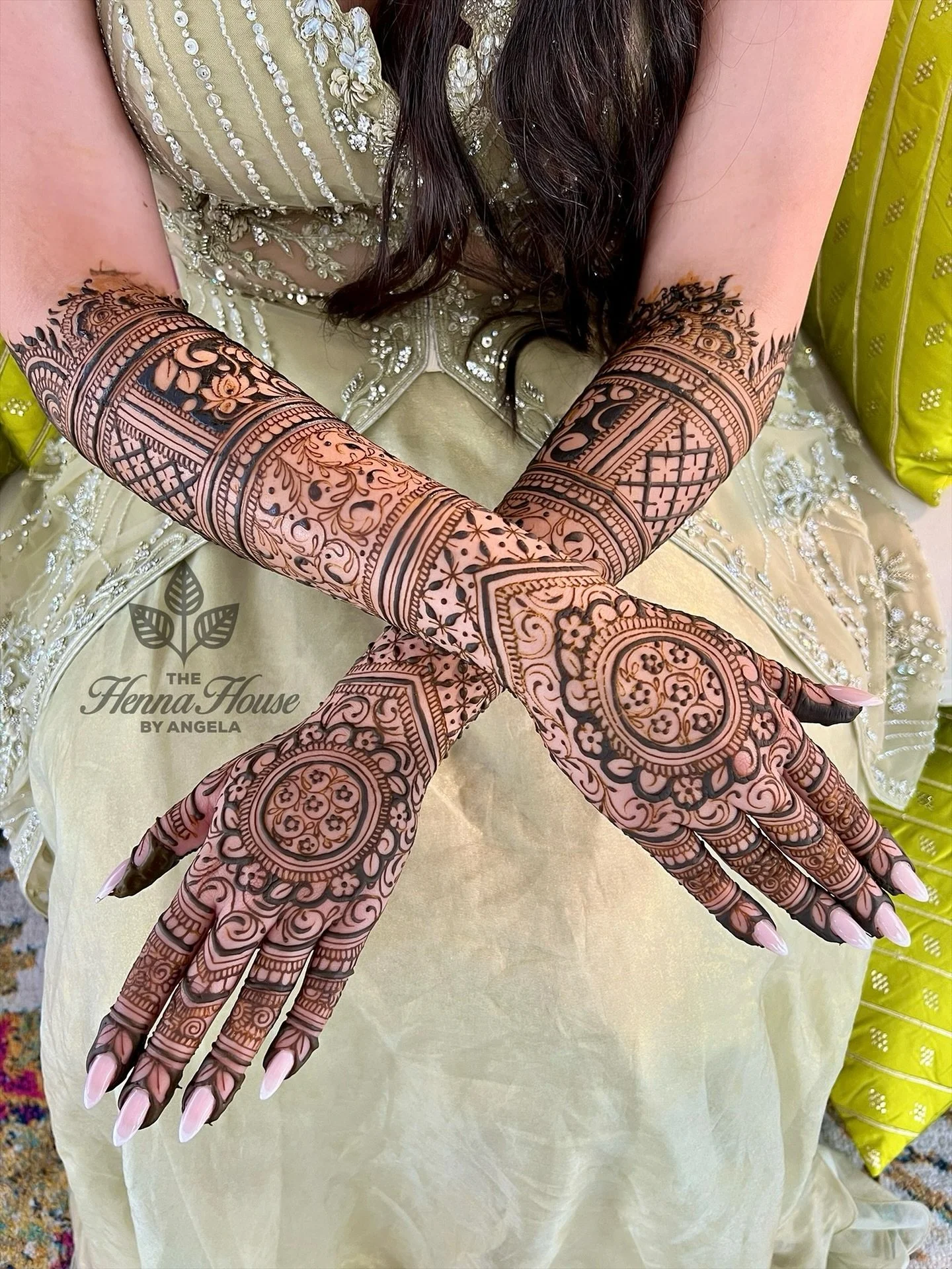 G U R P R E E T 💚 

Currently booking 2026 brides and wedding parties 🤍 
Inquire through my website or send me an email to 💌 info@thehennahouse.ca 
📍 Edmonton, Alberta