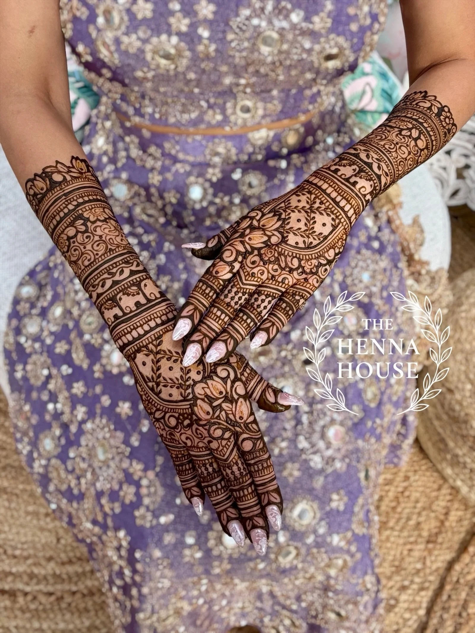 H A R V E E N A 💜 
@harveenadhillon