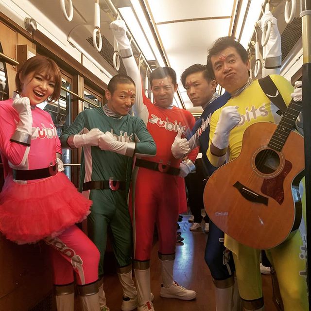 ジャガジャン🎶 ｢我ら靴ひもお助け隊 !!｣ ズービッツマン 😊

#zubitsjapan #zubitsマン