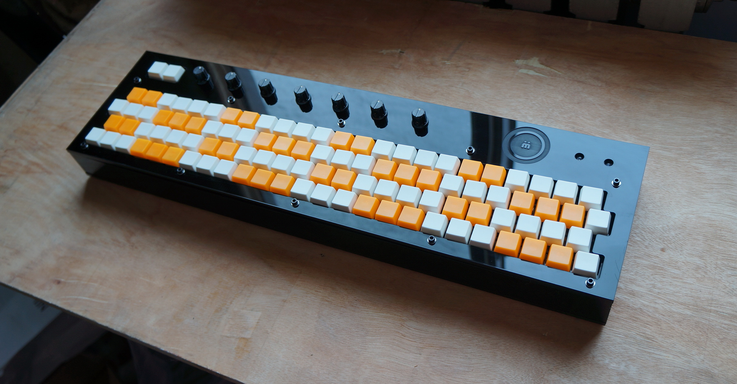 WholeTone MIDI Keyboard Black 4.JPG