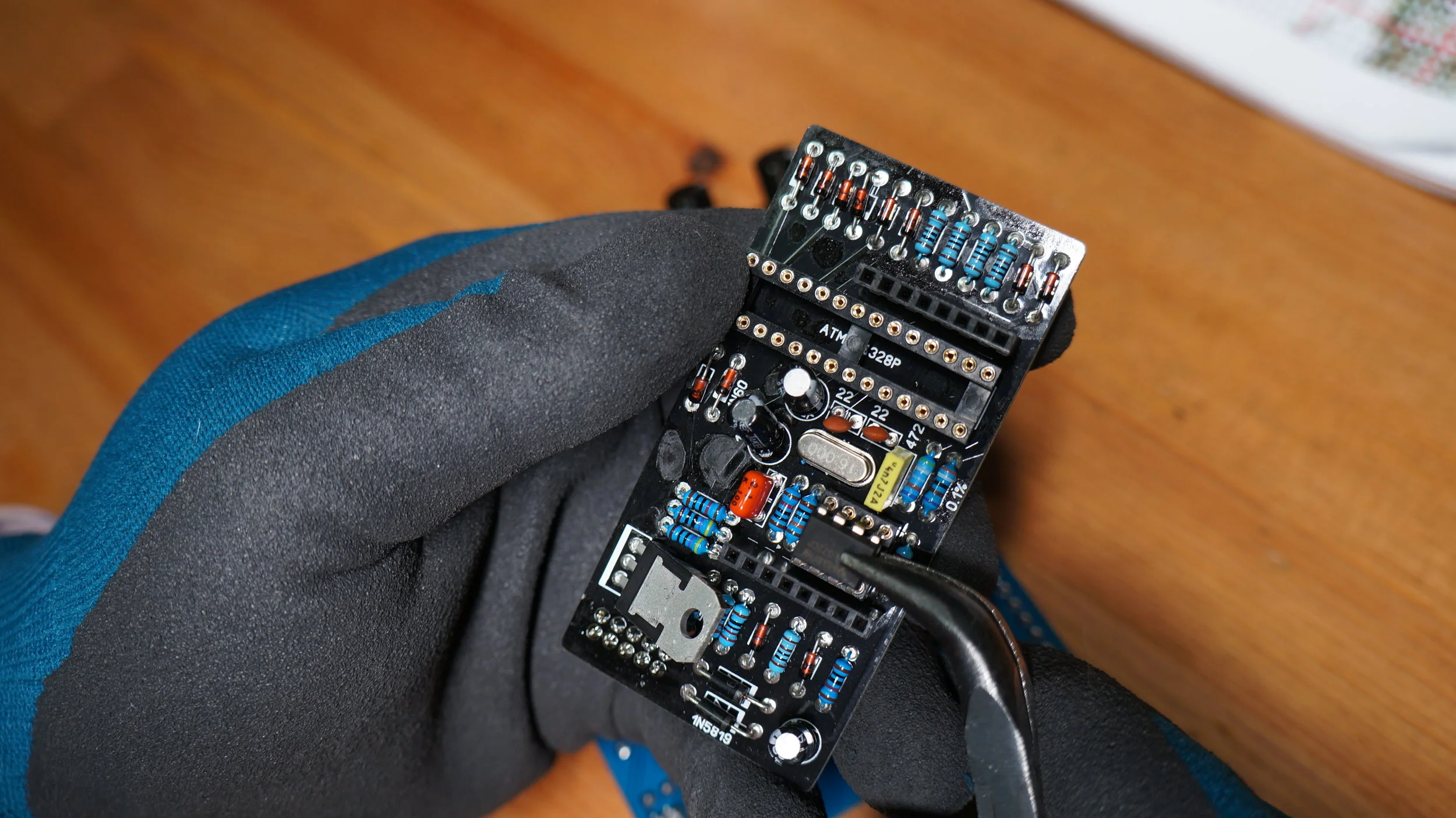 4) plug those 2 chips on the new core board