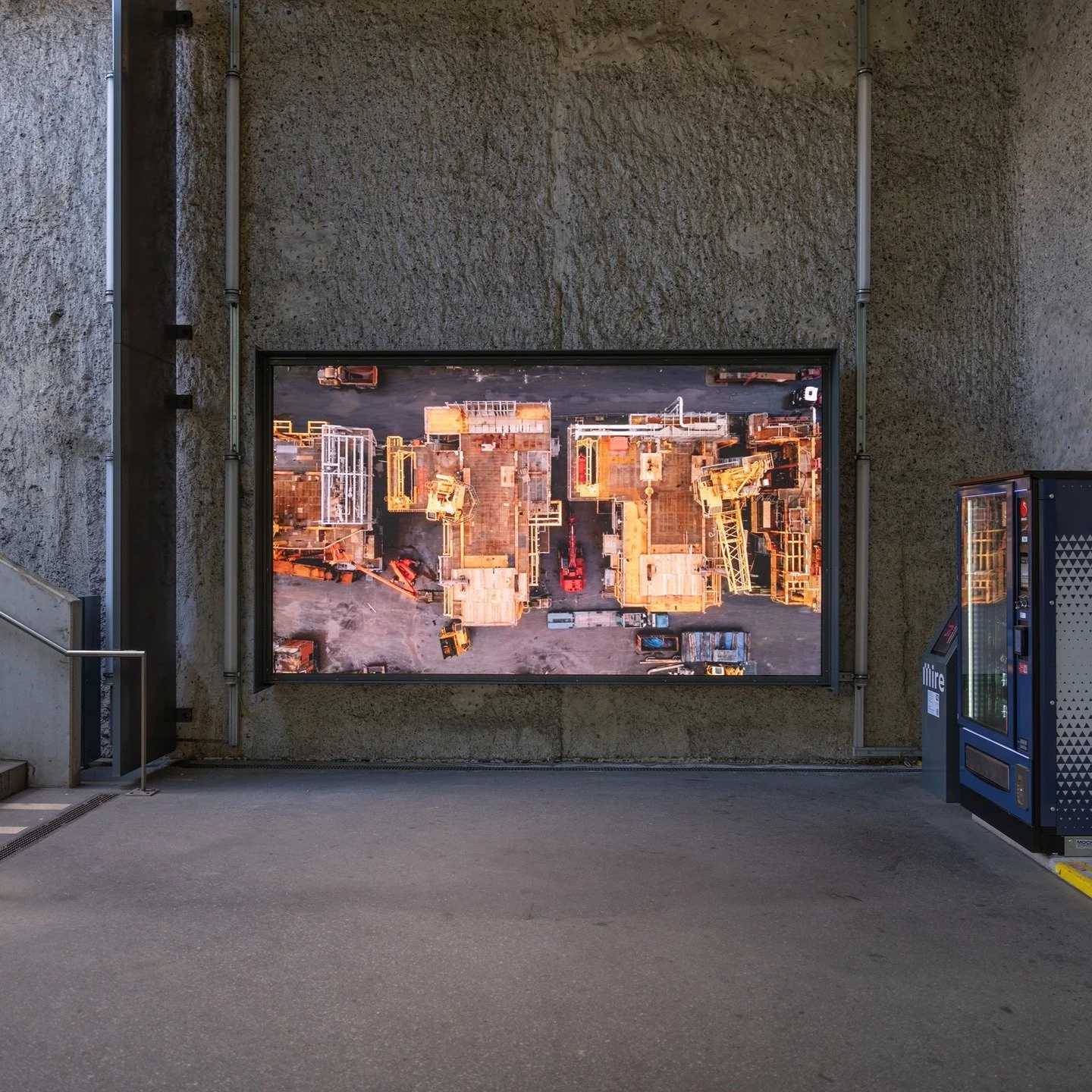 You can see Decom, @ 3rd edition of the (re)connecting.earth Biennial in Geneva for a view more weeks. 

Sensitive Resources opens 29 April in Geneva &mdash; an open-air exhibition with 17 international artists exploring natural resources, where art,